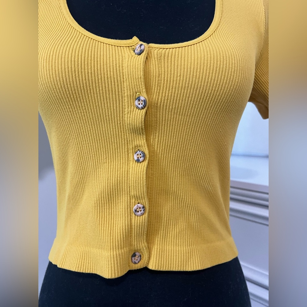 Free People Mustard Button-Up Crop Top - Picture 2 of 6